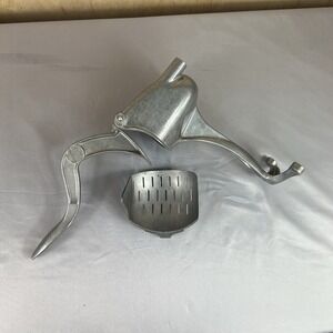 Vintage Wear-Ever Aluminum Squeezer – T.A.C.U. Co USA